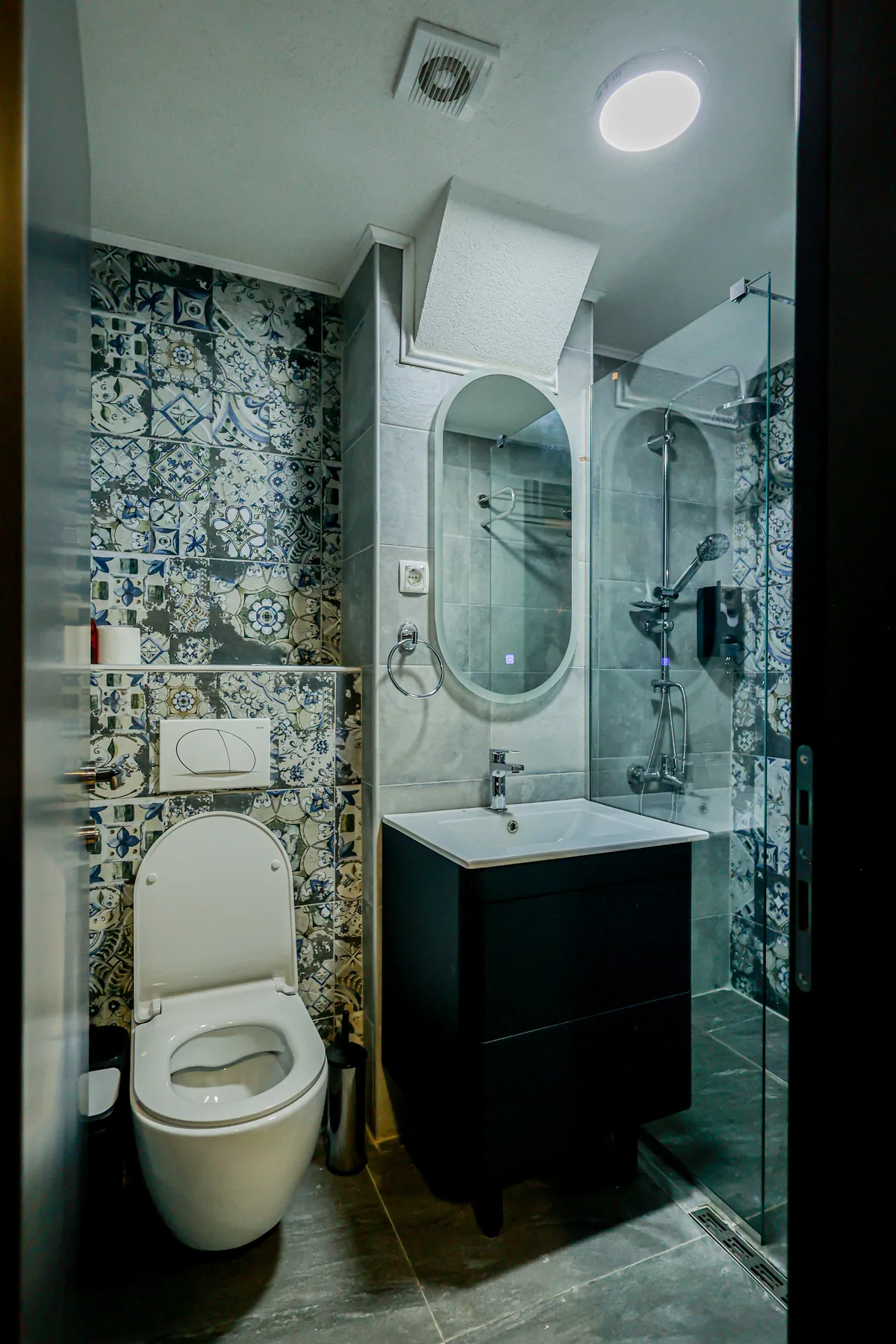 Privates Apartment-Badezimmer